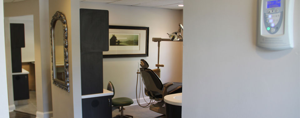 Hallway leading into a treatment operatory